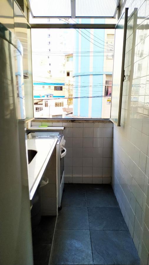 גוארפארי Quitinete A Poucos Passos Da Praia No Ponto Mais Central Da Cidade. מראה חיצוני תמונה